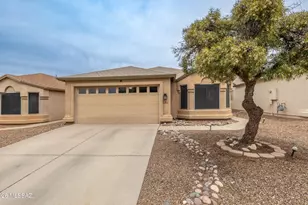 9199 E Muleshoe St, Tucson, AZ 85747 - Photo 2
