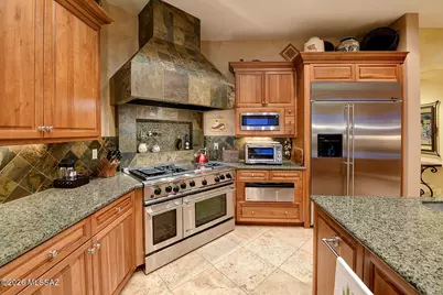 243 E Allthorn Place, Oro Valley, AZ 85755 - Photo 6