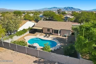 8667 N Golden Moon Way, Tucson, AZ 85743 - Photo 34