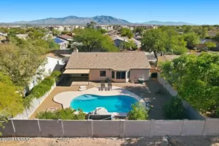 8667 N Golden Moon Way, Tucson, AZ 85743 - Photo 2