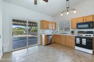 8667 N Golden Moon Way, Tucson, AZ 85743 - Photo 10