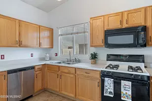 8667 N Golden Moon Way, Tucson, AZ 85743 - Photo 8