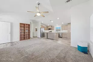 8165 S Alice Vail Ln, Tucson, AZ 85736 - Photo 6