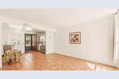 344 S Paseo Pena #B, Green Valley, AZ 85614 - Photo 4
