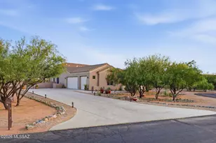 13129 W Butter Bush St, Tucson, AZ 85743 - Photo 4