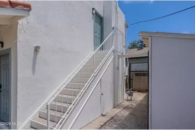 806 E 10th Street, Tucson, AZ 85719 - Photo 4