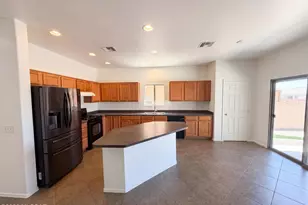 10431 E Rita Ranch Crossing Cir, Tucson, AZ 85747 - Photo 2