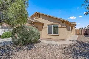 9026 N School Hill Dr, Tucson, AZ 85743 - Photo 2