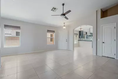 9026 N School Hill Drive, Tucson, AZ 85743 - Photo 10