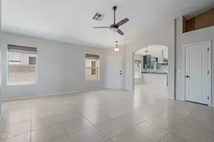 9026 N School Hill Dr, Tucson, AZ 85743 - Photo 10