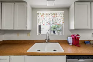 1402 N Placita Real, Green Valley, AZ 85614 - Photo 12
