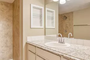 5614 S Wood Crest Dr, Tucson, AZ 85746 - Photo 12