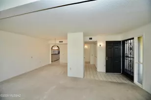1021 W Camino Sagasta, Green Valley, AZ 85622 - Photo 8