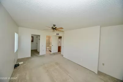 1021 W Camino Sagasta, Green Valley, AZ 85622 - Photo 18