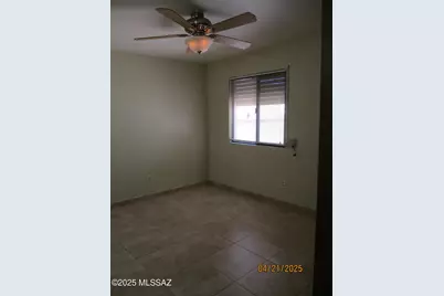8712 E Terrace Place, Tucson, AZ 85710 - Photo 12