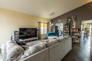 10260 E Buffaloberry Loop, Tucson, AZ 85748 - Photo 4