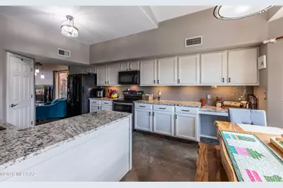 10260 E Buffaloberry Loop, Tucson, AZ 85748 - Photo 12