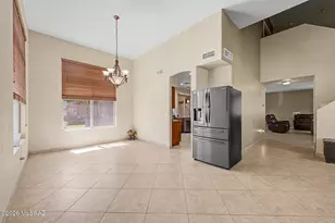 3383 N Star Valley Ln, Tucson, AZ 85745 - Photo 8