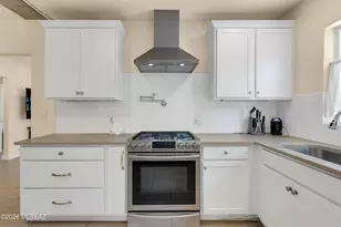 2110 E 7th St, Tucson, AZ 85719 - Photo 8
