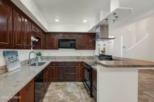 201 N Ashbury Ln, Tucson, AZ 85701 - Photo 12
