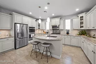 12081 N Golden Mirror Dr, Marana, AZ 85658 - Photo 24