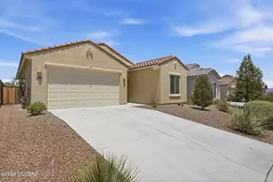 830 W Calle Falerno, Sahuarita, AZ 85629 - Photo 2