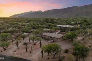 11721 E Sneller Vista Dr, Tucson, AZ 85749 - Photo 2