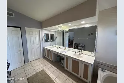 10020 E English Woods Road, Tucson, AZ 85748 - Photo 30
