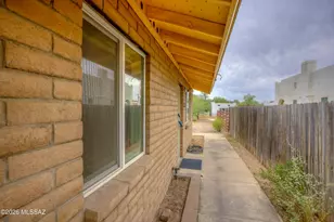 1727 E 8th St, Tucson, AZ 85719 - Photo 4