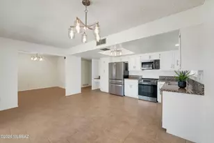 9761 E Cinder Ct, Tucson, AZ 85748 - Photo 6