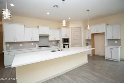 13480 N Gladstone Hill Place, Marana, AZ 85658 - Photo 2