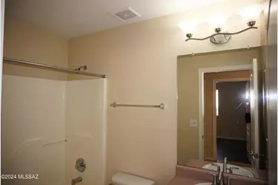 2201 S St Suzanne Drive, Tucson, AZ 85713 - Photo 16