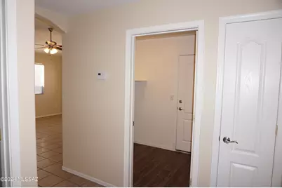 2201 S St Suzanne Drive, Tucson, AZ 85713 - Photo 12