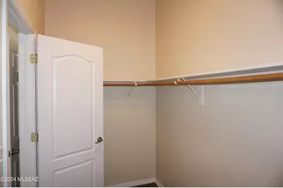 2201 S St Suzanne Drive, Tucson, AZ 85713 - Photo 30