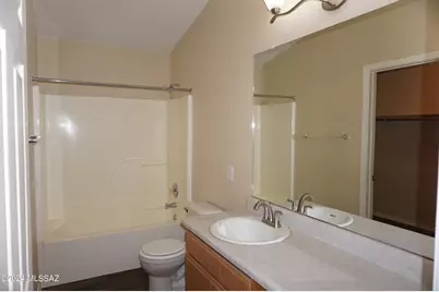 2201 S St Suzanne Drive, Tucson, AZ 85713 - Photo 28
