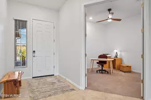 10623 N Iron Peak Dr, Tucson, AZ 85742 - Photo 6
