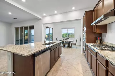 10623 N Iron Peak Drive, Tucson, AZ 85742 - Photo 14
