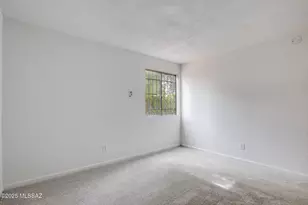 828 S Langley Ave, Tucson, AZ 85710 - Photo 16