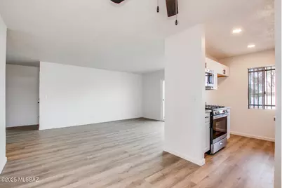 828 S Langley Avenue #101, Tucson, AZ 85710 - Photo 6