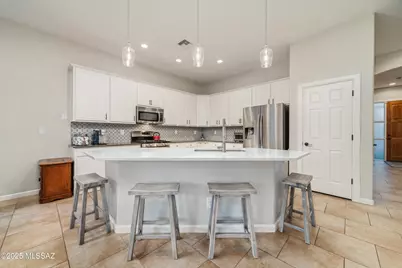 3017 W Desert Glory Drive, Tucson, AZ 85745 - Photo 10