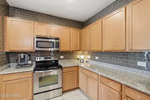 12554 N Green Oak Dr, Marana, AZ 85653 - Photo 14
