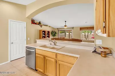 35854 S Mesa Ridge Drive, Saddlebrooke, AZ 85739 - Photo 14