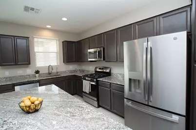 12071 E Ryscott Circle, Vail, AZ 85641 - Photo 10