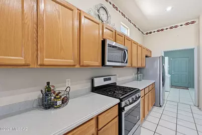 306 W Continental Vista Place, Green Valley, AZ 85614 - Photo 14