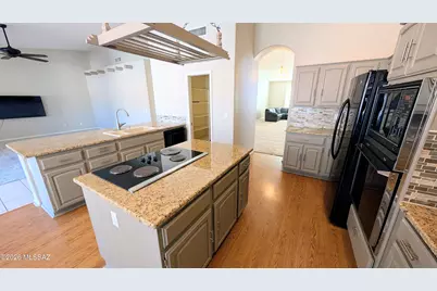 37985 S Eagle Drive, Tucson, AZ 85739 - Photo 2