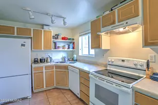 965 N Venice Ave, Tucson, AZ 85711 - Photo 8
