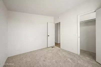 6587 W Golden Rain Drive, Tucson, AZ 85757 - Photo 10