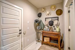 10563 E Marble Crk Dr, Tucson, AZ 85748 - Photo 6