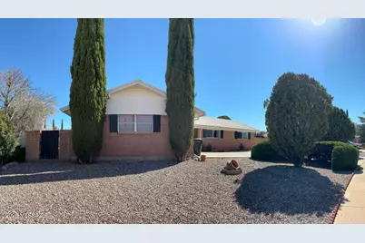 4564 Queens Way, Sierra Vista, AZ 85635 - Photo 1