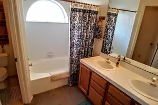 11543 N Eagle Peak Dr, Tucson, AZ 85737 - Photo 22